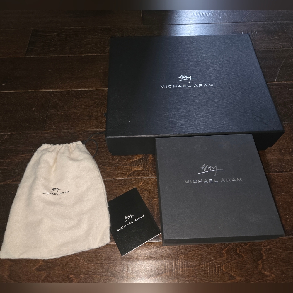 Michael Aram Black Gift Set Boxes And Duster